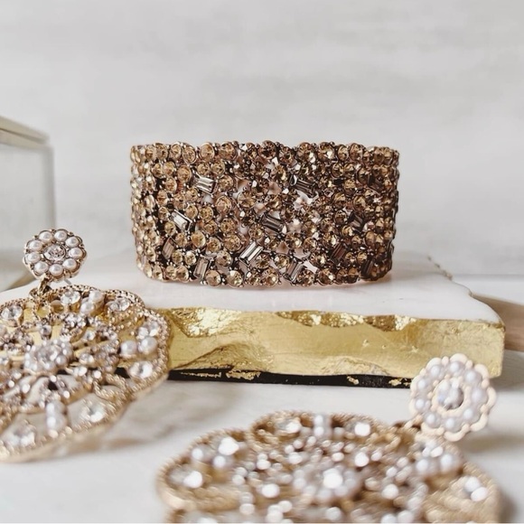 Park Lane Majesty Gold Stretch Bangle - Picture 4 of 8